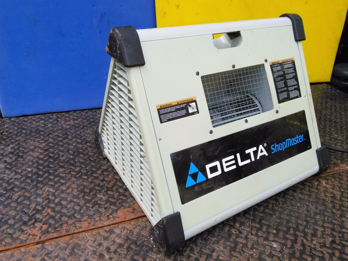 DELTA SHOPMASTER AP100 TRIANGULAR AIR CLEANER & WORKING LIGHT