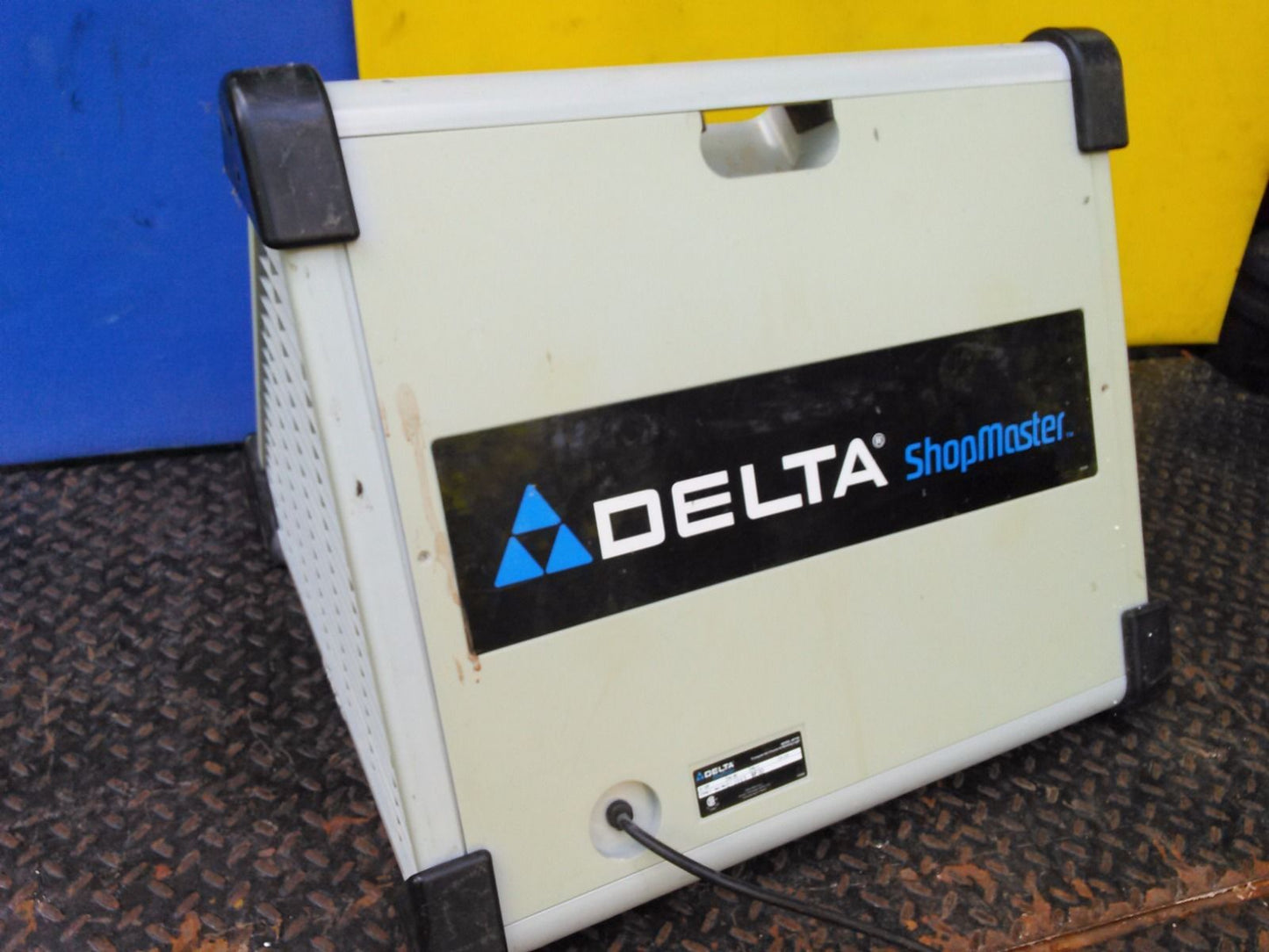 DELTA SHOPMASTER AP100 TRIANGULAR AIR CLEANER & WORKING LIGHT
