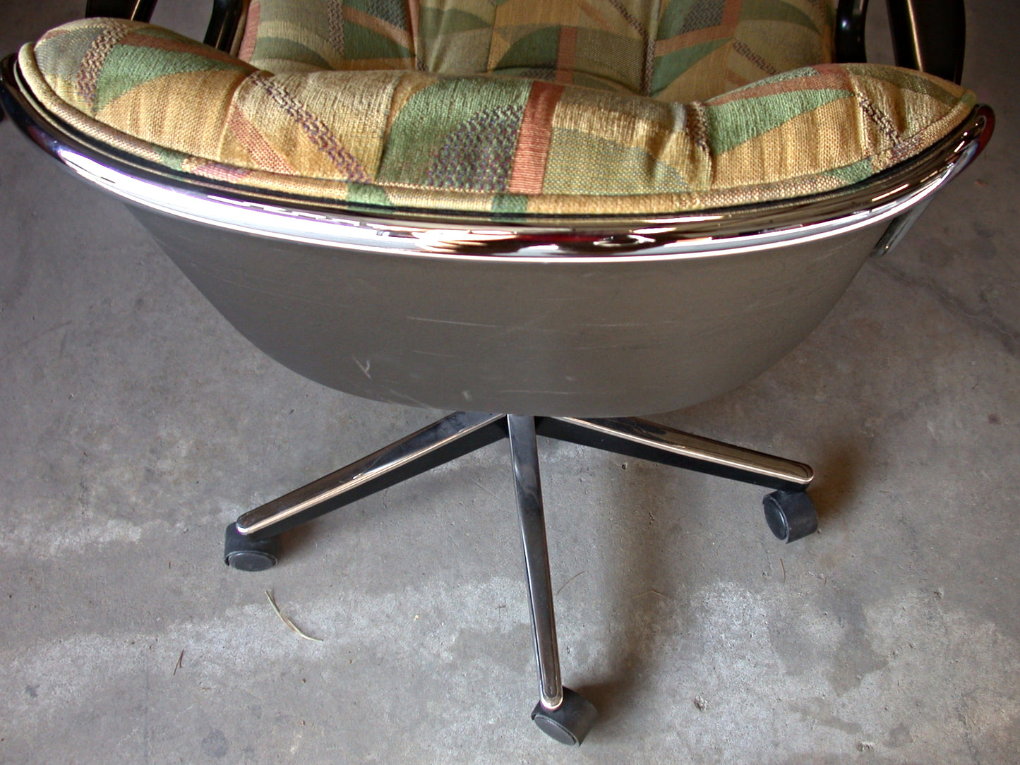 Pair CHARLES POLLACK EXECUTIVE KNOLL CHAIR HYDRAULIC LIFT Beautiful Fabric Desig