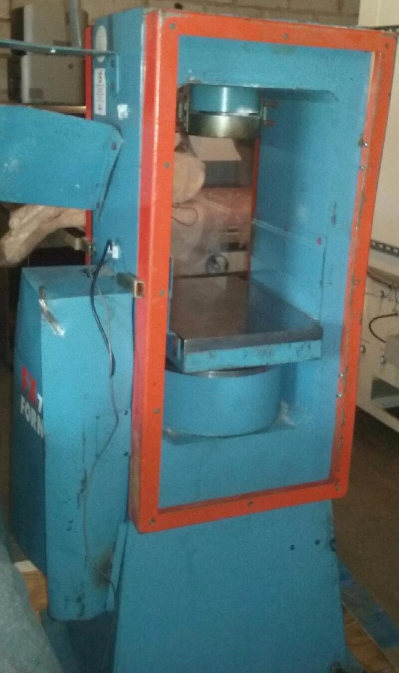 FORNEY FX 700 COMPRESSION TESTING MACHINE 7,000 to 700,000 lbs CONCRETE REBAR