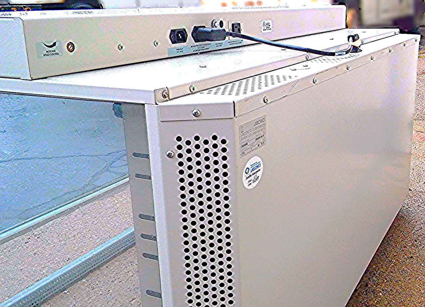 LABCONCO 3930000 Protector Work Station with Built-In Blower