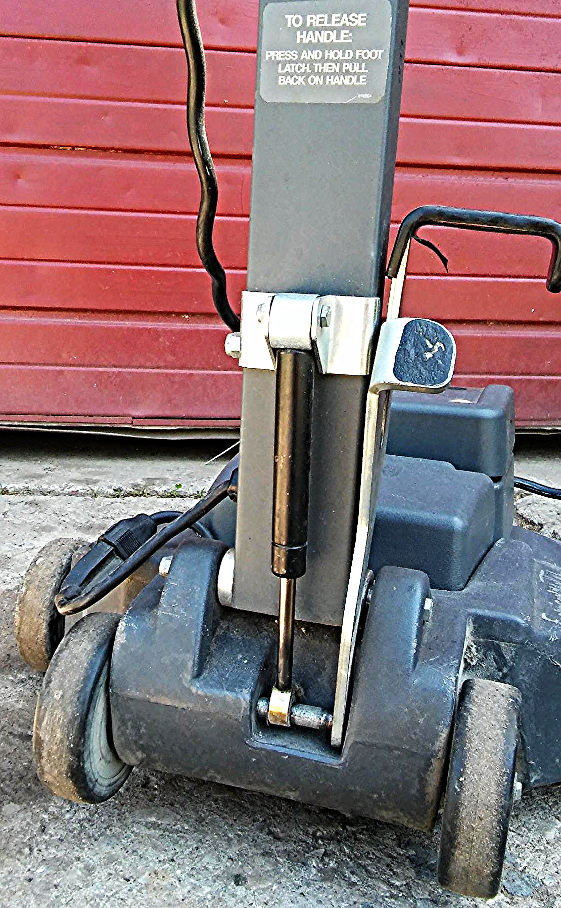 ADVANCE ULTRA 20 FLOOR BUFFER BURNISHER BY NILFISK w/ PAD 50'FT CORD FREE SHIP