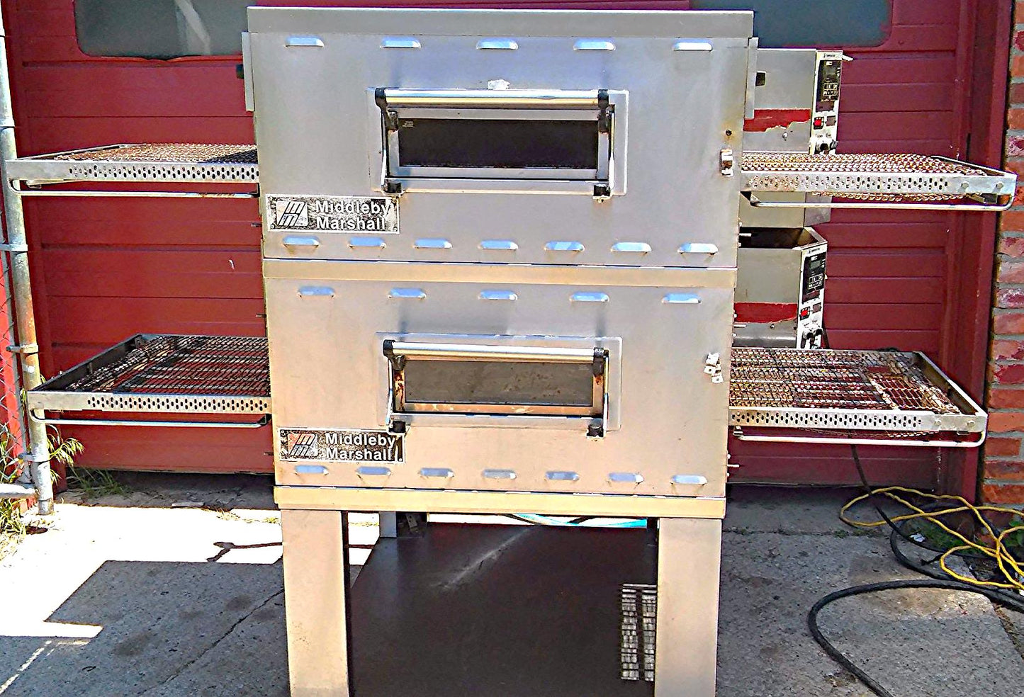 MIDDLEBY MARSHALL PS536 GS CONVEYOR PIZZA BAKE OVEN GAS TWOSTACK OVENS ON WHEELS