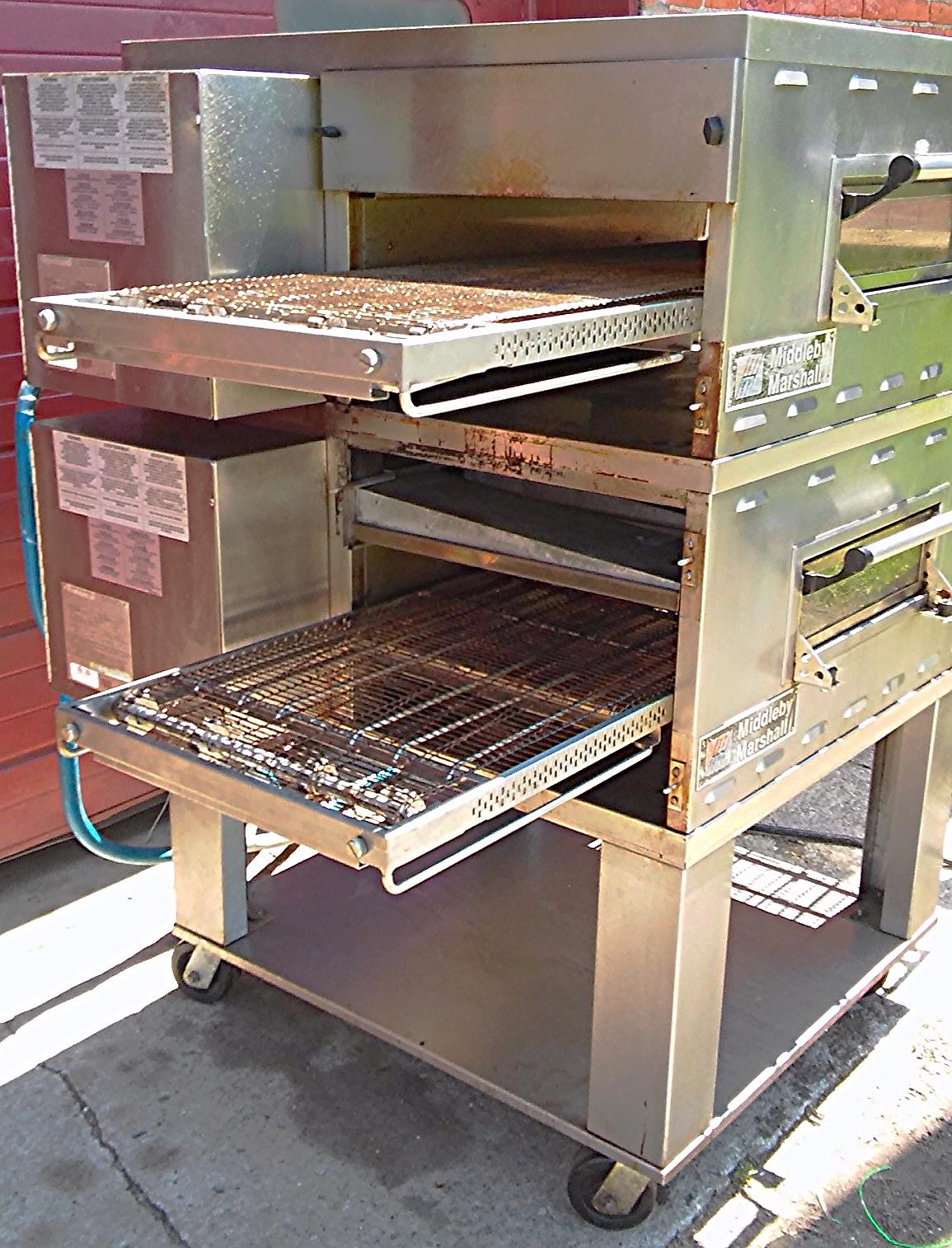 MIDDLEBY MARSHALL PS536 GS CONVEYOR PIZZA BAKE OVEN GAS TWOSTACK OVENS ON WHEELS