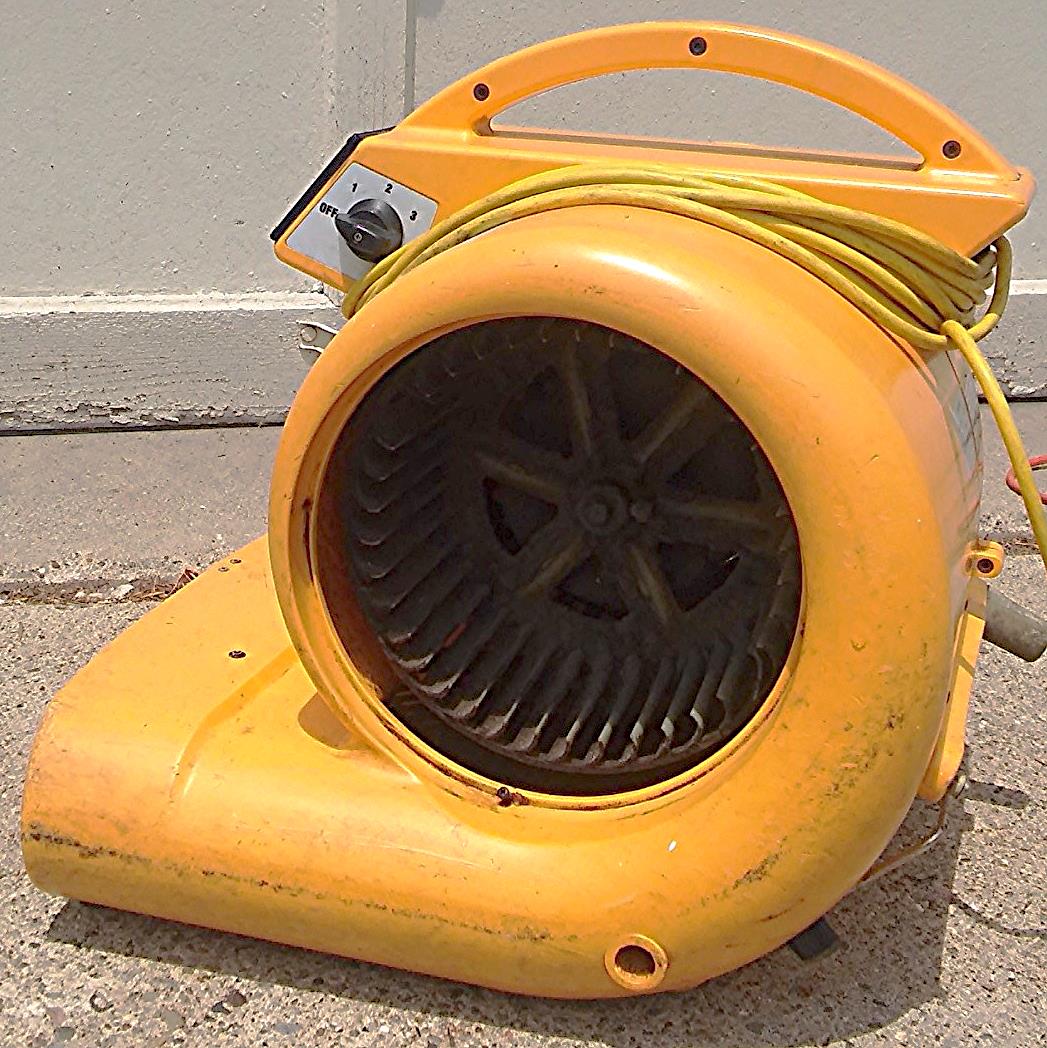 THE PERFECT AIR MOVER AM  10D
