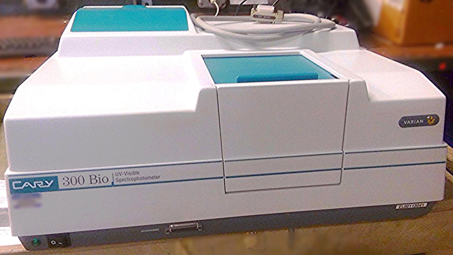 VARIAN CARY 300 BIO UV-VISIBLE SPECTROPHOTOMETER SEEMS TO BE WORKING FINE