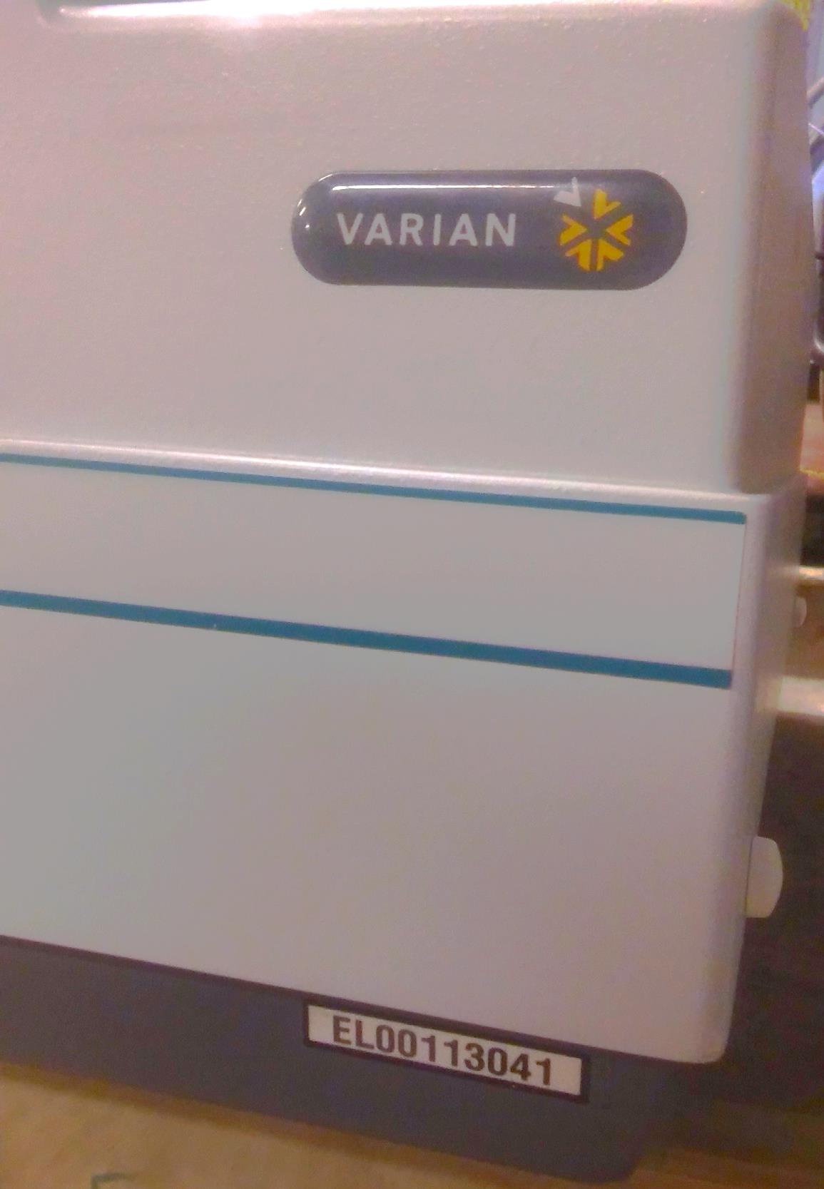 VARIAN CARY 300 BIO UV-VISIBLE SPECTROPHOTOMETER SEEMS TO BE WORKING FINE