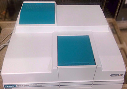 VARIAN CARY 300 BIO UV-VISIBLE SPECTROPHOTOMETER SEEMS TO BE WORKING FINE