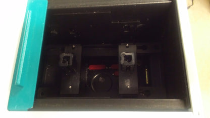 VARIAN CARY 300 BIO UV-VISIBLE SPECTROPHOTOMETER SEEMS TO BE WORKING FINE