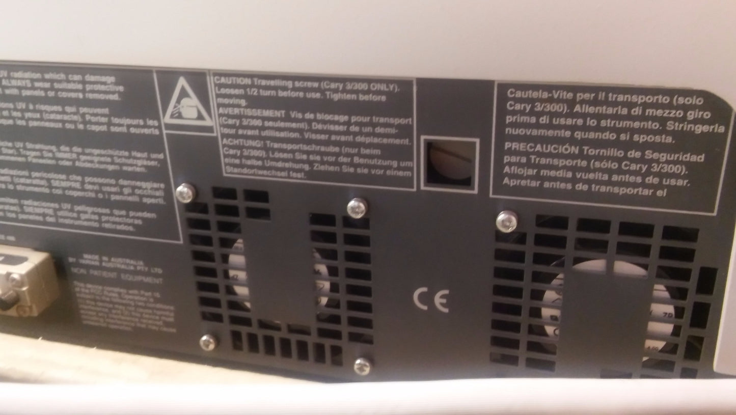 VARIAN CARY 300 BIO UV-VISIBLE SPECTROPHOTOMETER SEEMS TO BE WORKING FINE