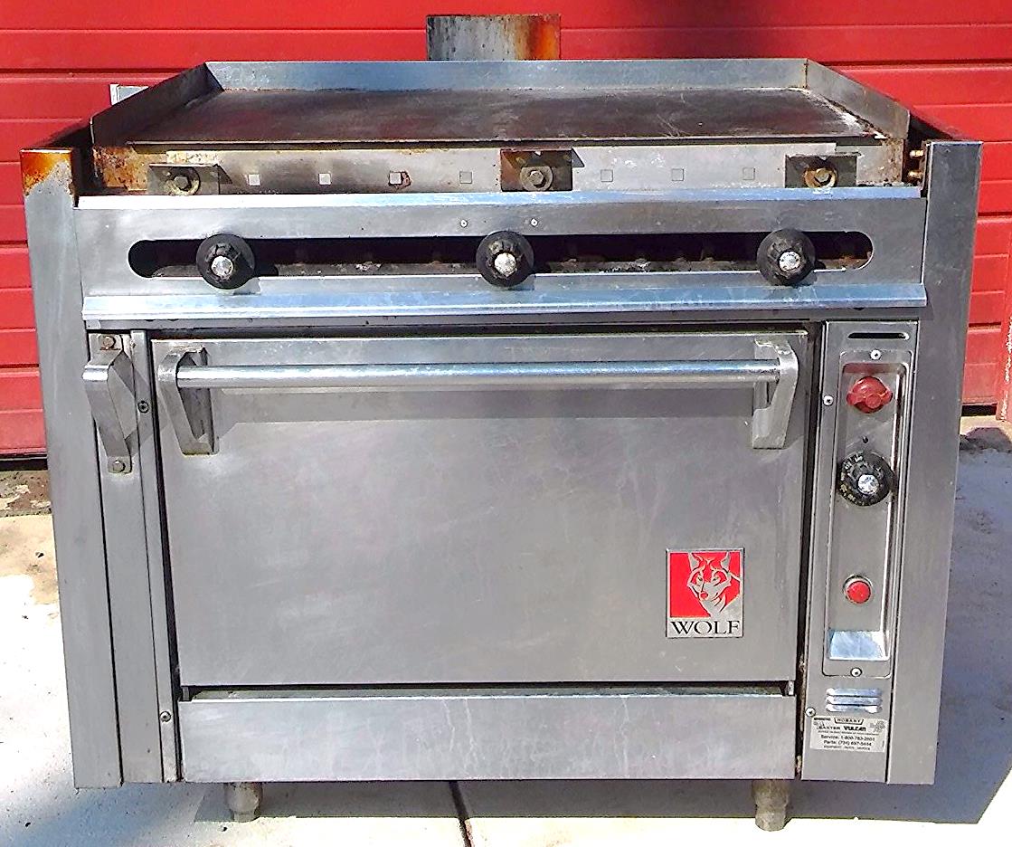 WOLF 36" FLAT TOP GAS GRIDDLE COMMERCIAL RESTAURANT PLANCHA CONVECTION OVEN