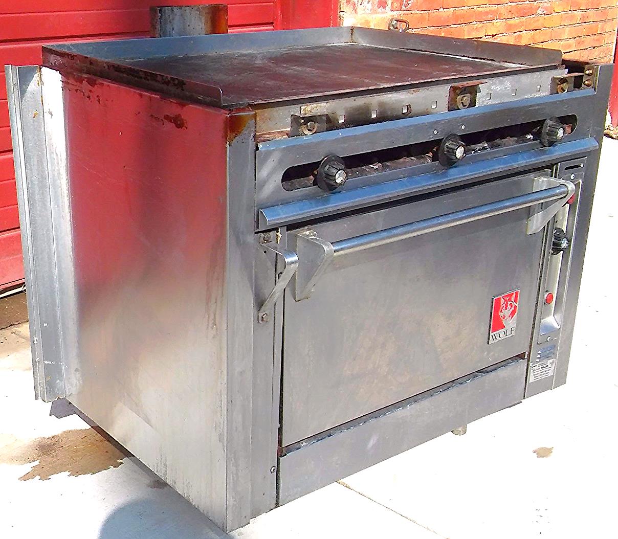 WOLF 36" FLAT TOP GAS GRIDDLE COMMERCIAL RESTAURANT PLANCHA CONVECTION OVEN