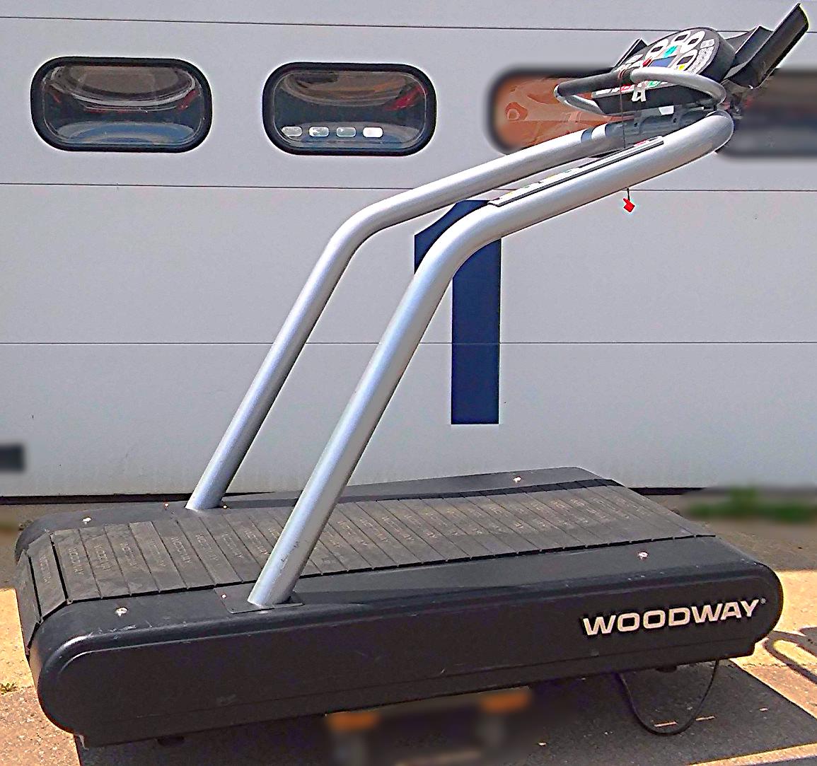 WOODWAY TREADMILL DESMO S WORKS GREAT WATCH VIDEO HERE