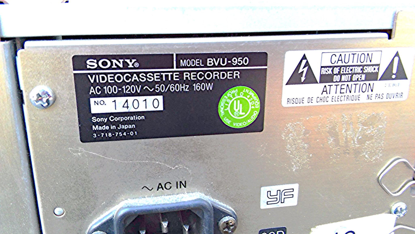 SONY U-MATIC VIDEO RECORDER EDITOR BVU-950 with MANUAL POWERS UP FINE 3/4 VTR