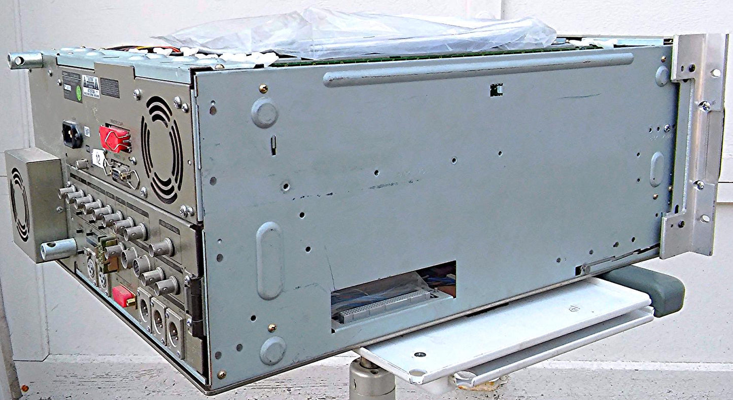 SONY U-MATIC VIDEO RECORDER EDITOR BVU-950 with MANUAL POWERS UP FINE 3/4 VTR