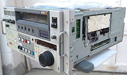 SONY U-MATIC VIDEO RECORDER EDITOR BVU-950 with MANUAL POWERS UP FINE 3/4 VTR