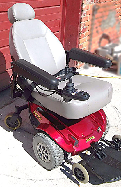 JAZZY SELECT PRIDE WHEELCHAIR with BRAND NEW BATTERIES MANUAL NO RIPS NOR TEARS