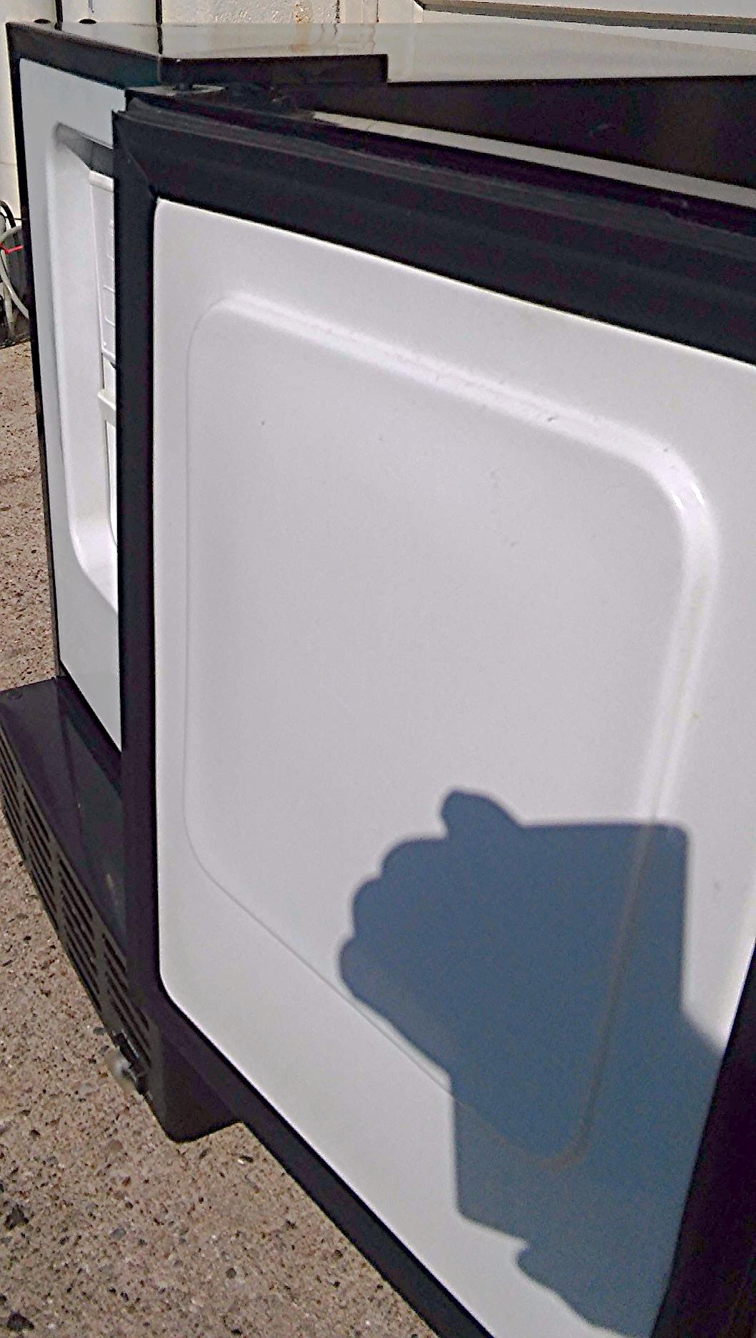 SPT IM-150US SUNPENTOWN STAINLESS STEEL UNDERCOUNTER ICE MAKER with FREEZER