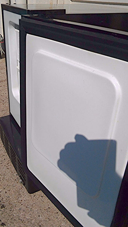 SPT IM-150US SUNPENTOWN STAINLESS STEEL UNDERCOUNTER ICE MAKER with FREEZER