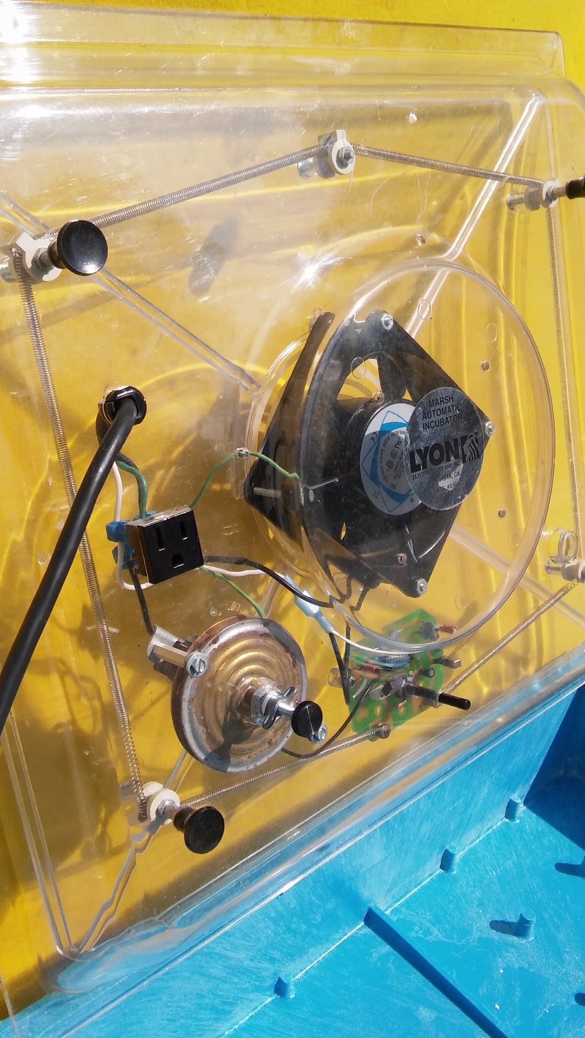 LYON MARSH BIRD INCUBATOR Roll-X Chicken Bird FREE SHIPPING