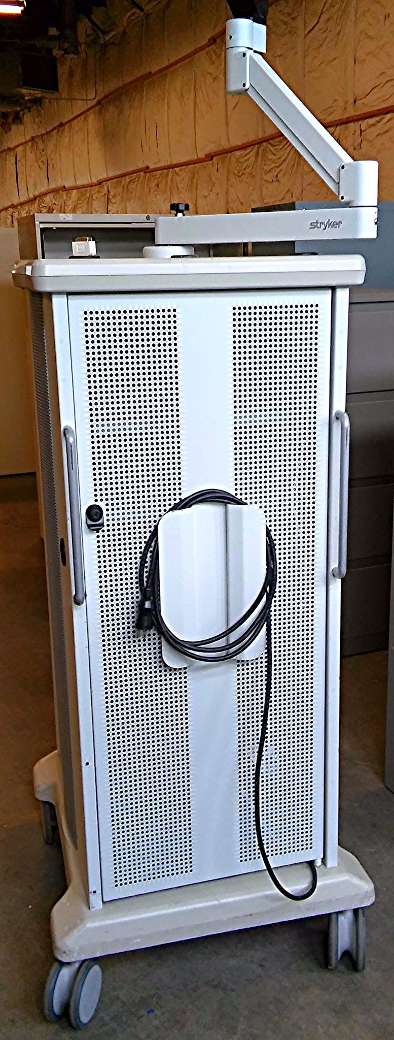 STRYKER 240-099-011 Standard Medical ENDOSCOPY Laparoscopy Video CART w CASTERS