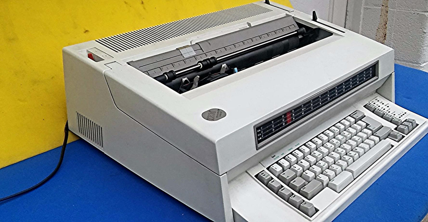 IBM WHEELWRITER 10 SERIES II TYPEWRITER FREE SHIPPING USED