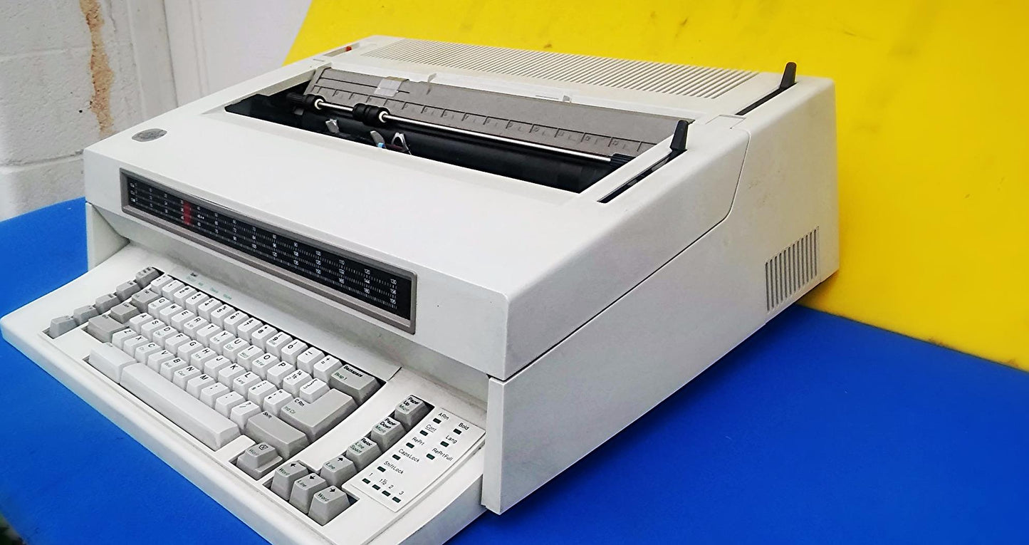 IBM WHEELWRITER 10 SERIES II TYPEWRITER FREE SHIPPING USED
