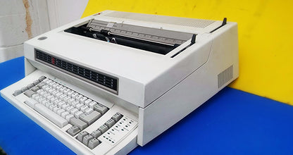 IBM WHEELWRITER 10 SERIES II TYPEWRITER FREE SHIPPING USED