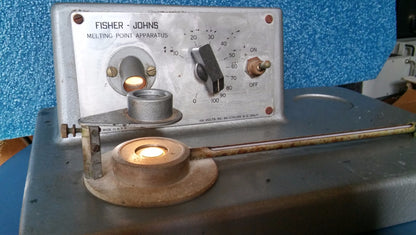 FISHER -JOHNS  SCIENTIFIC  MELTING POINT TESTER APPARATUS WORKING PERFECTLY 115V
