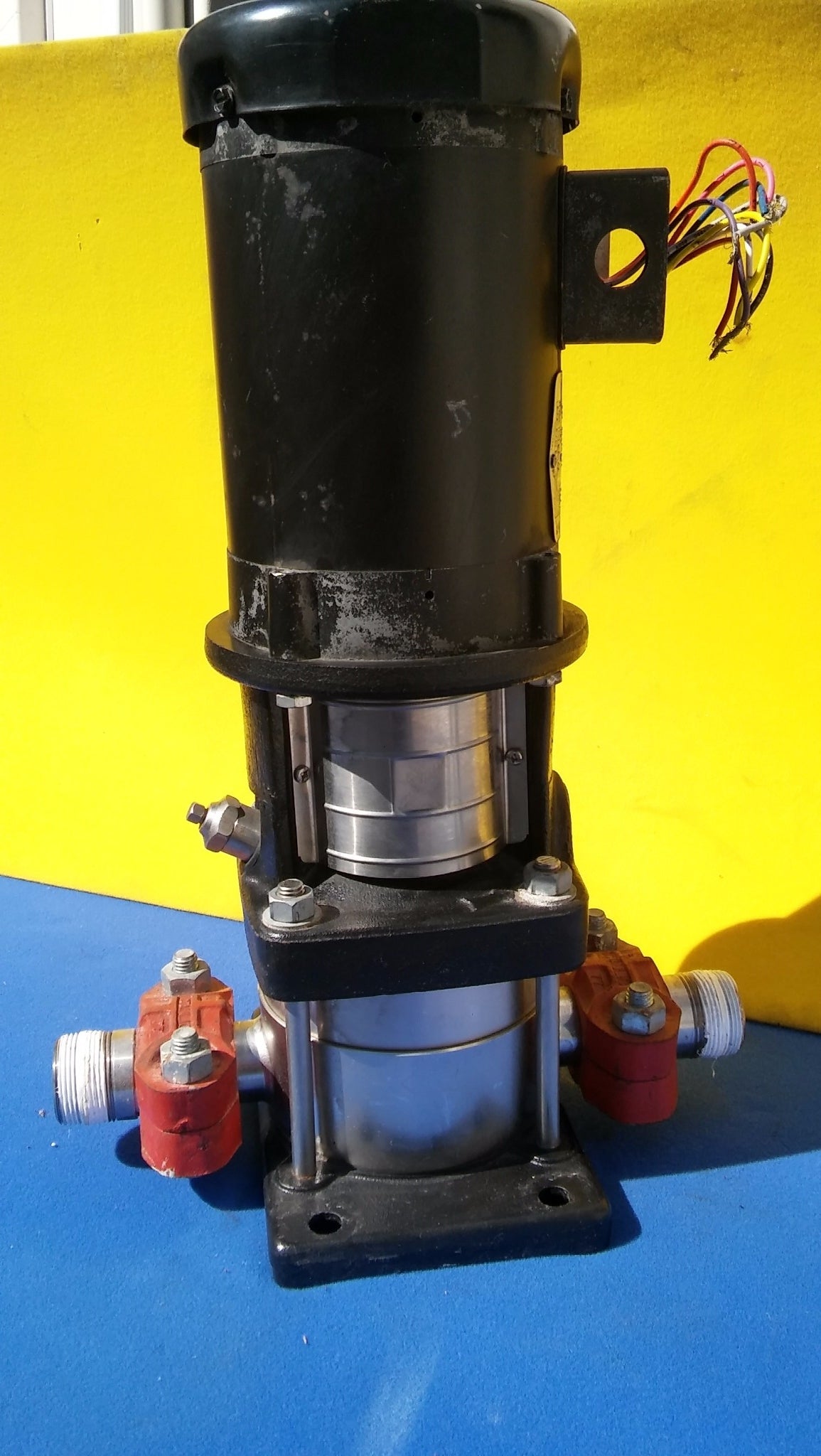 GRUNDFOS VERTICAL 3 PHASE 0.75HP D41136062E HIGH PRESSURE PUMP 22GPM FREE SHIP