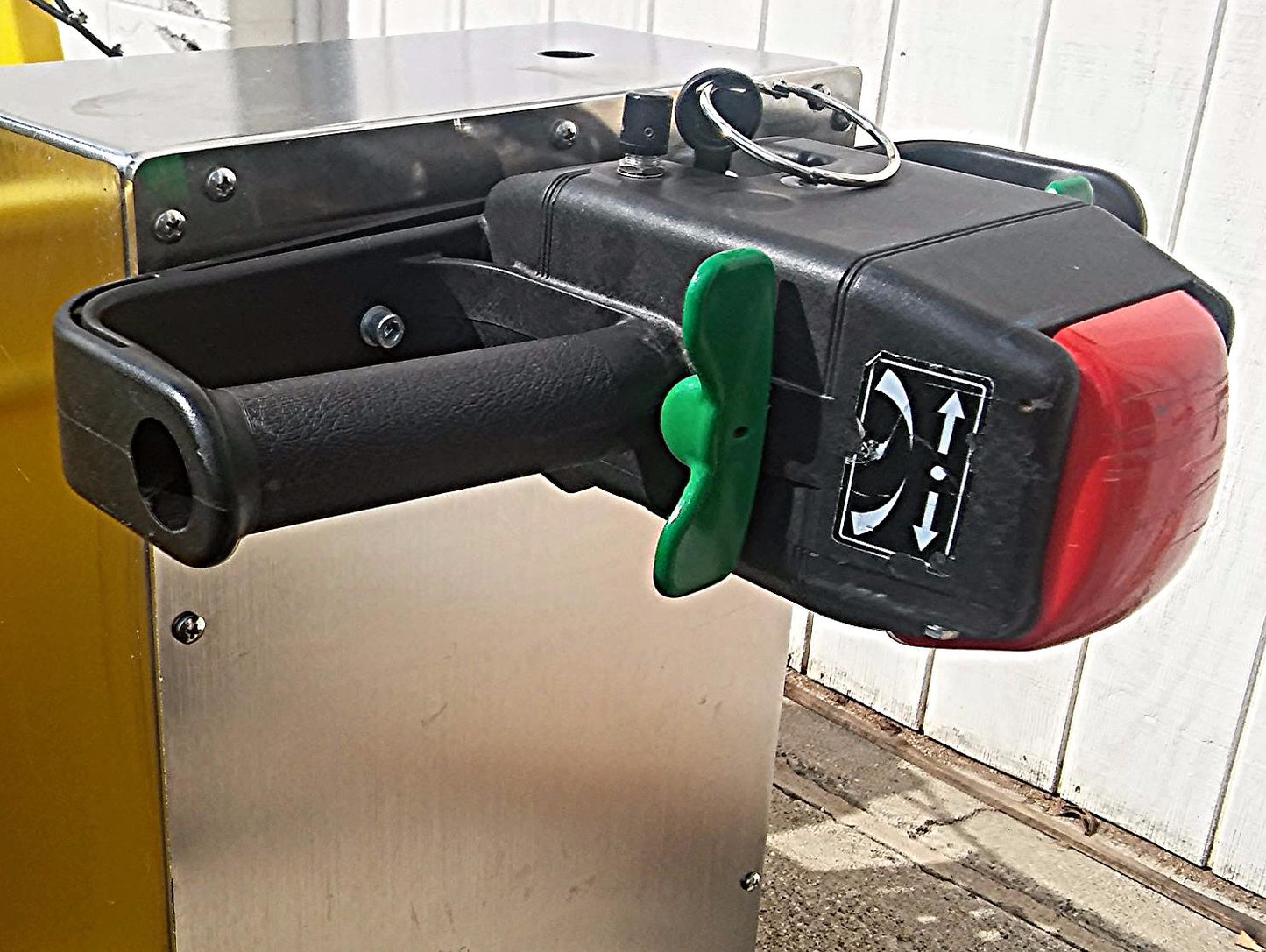 ERGO TUG MOTORIZED Ergo-One® Plus Power™ CART ELECTRIC PLATFORM TRUCK 1500 lbs