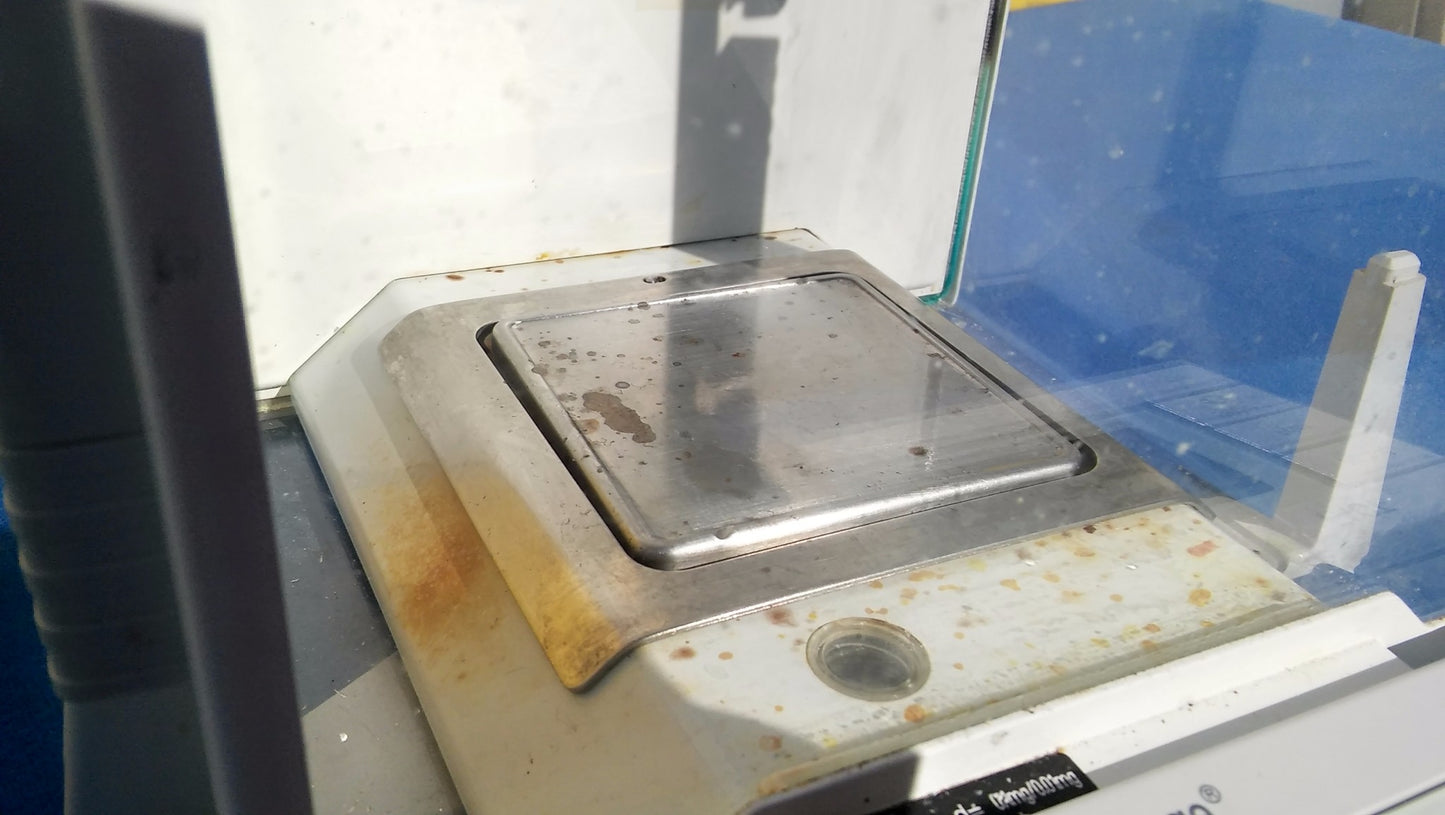 METTLER TOLEDO TYPE AT261 BALANCE PERFECT OPERATION TOP GLASS BROKEN FREE SHIP