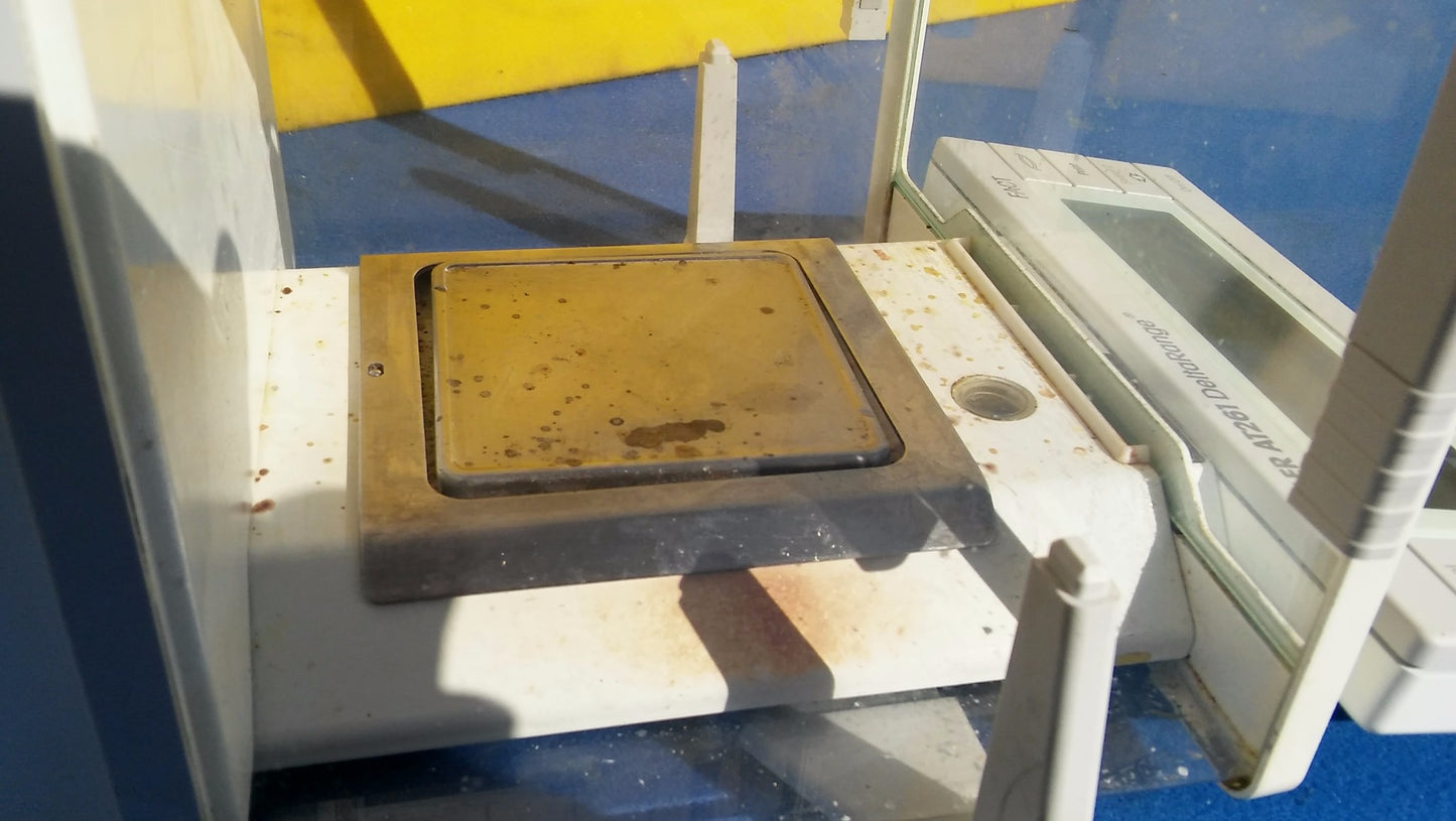 METTLER TOLEDO TYPE AT261 BALANCE PERFECT OPERATION TOP GLASS BROKEN FREE SHIP