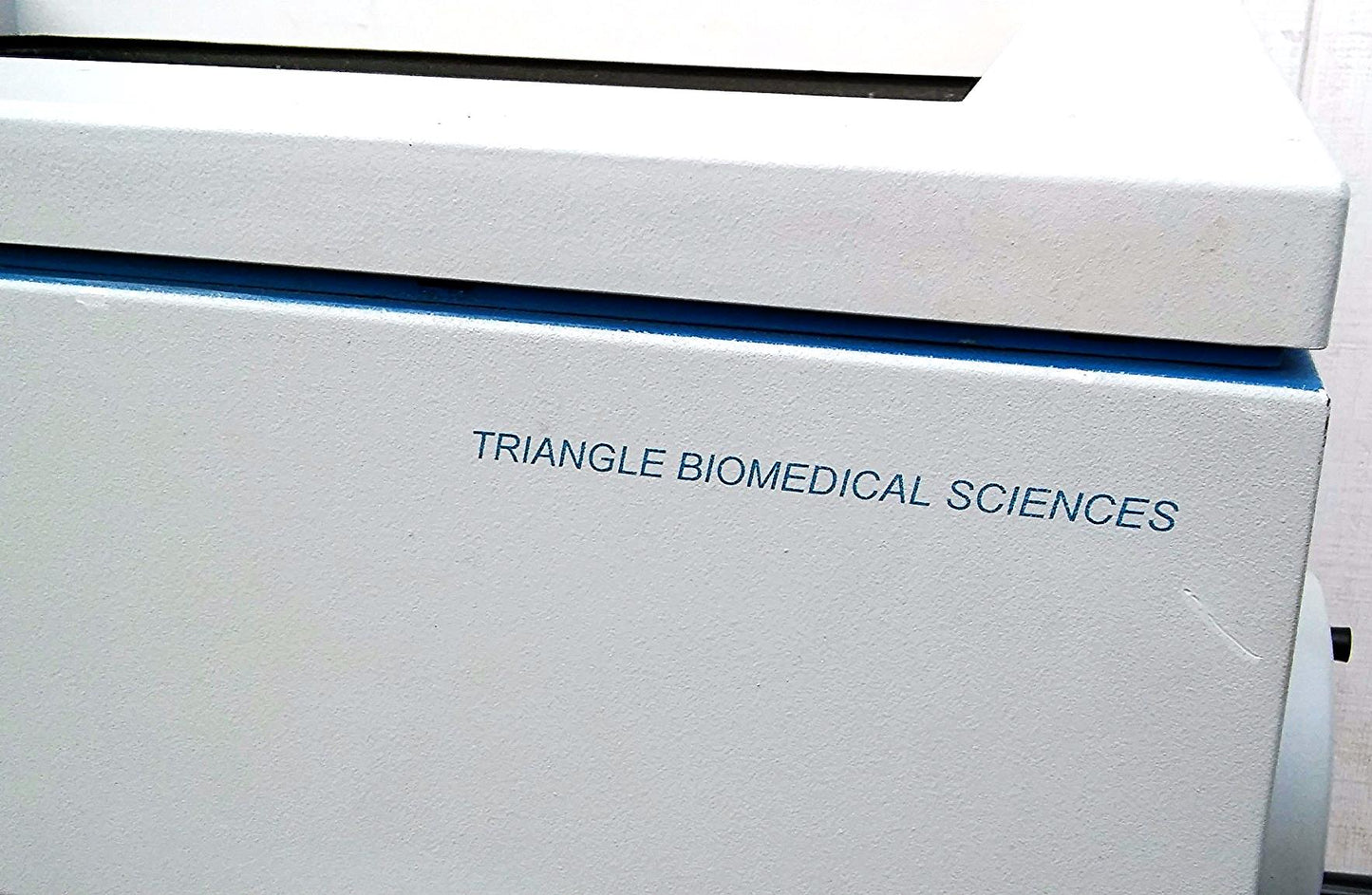 TBS TRIANGLE BIOMEDICAL MINOTOME PLUS REFRIGERATED MICROTOME WATCHVIDEO FREESHIP