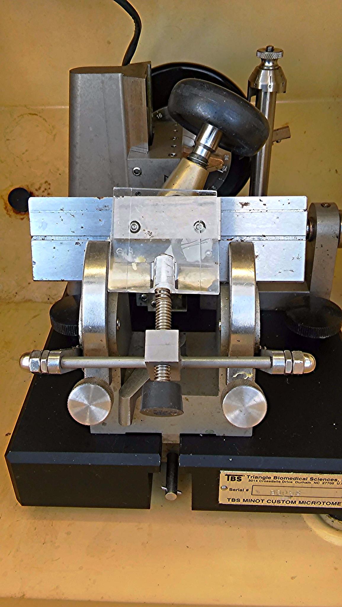 TBS TRIANGLE BIOMEDICAL MINOTOME PLUS REFRIGERATED MICROTOME WATCHVIDEO FREESHIP