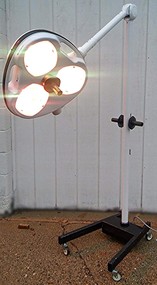 SKYTRON Stellar ST19S (stand) Portable Exam Light Surgery HOSPITAL FREE SHIPPING