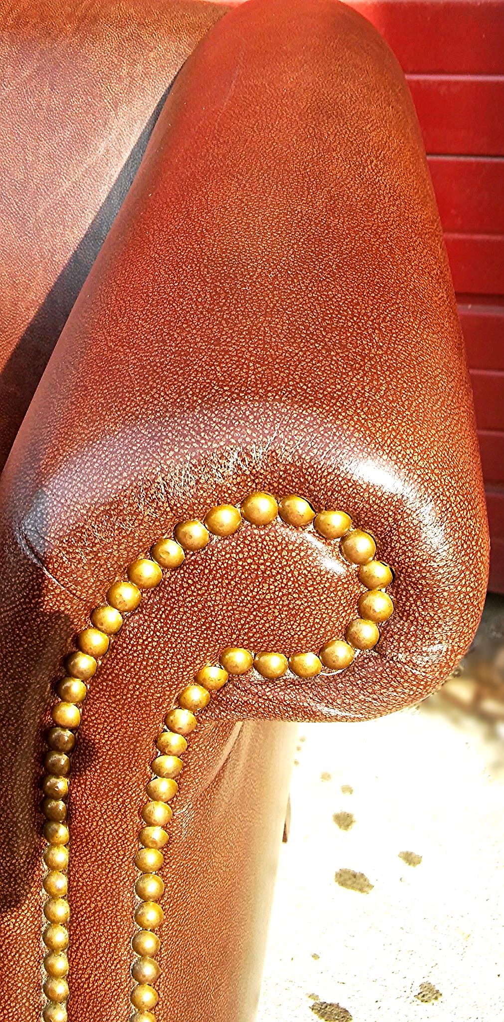 CABOT WRENN LEATHER BERWICK SOFA IN VERY GOOD CONDITION FREE SHIPPING