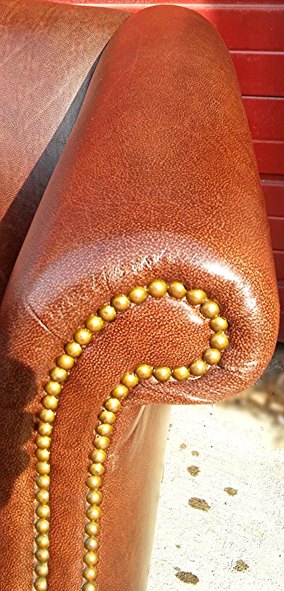 CABOT WRENN LEATHER BERWICK SOFA IN VERY GOOD CONDITION FREE SHIPPING