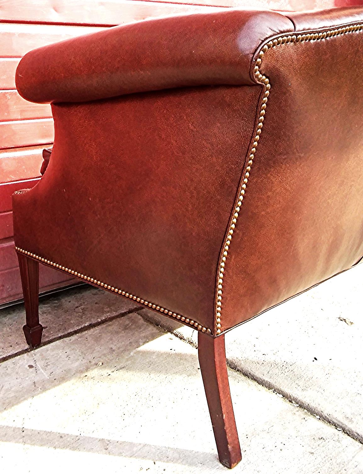 CABOT WRENN LEATHER BERWICK SOFA IN VERY GOOD CONDITION FREE SHIPPING