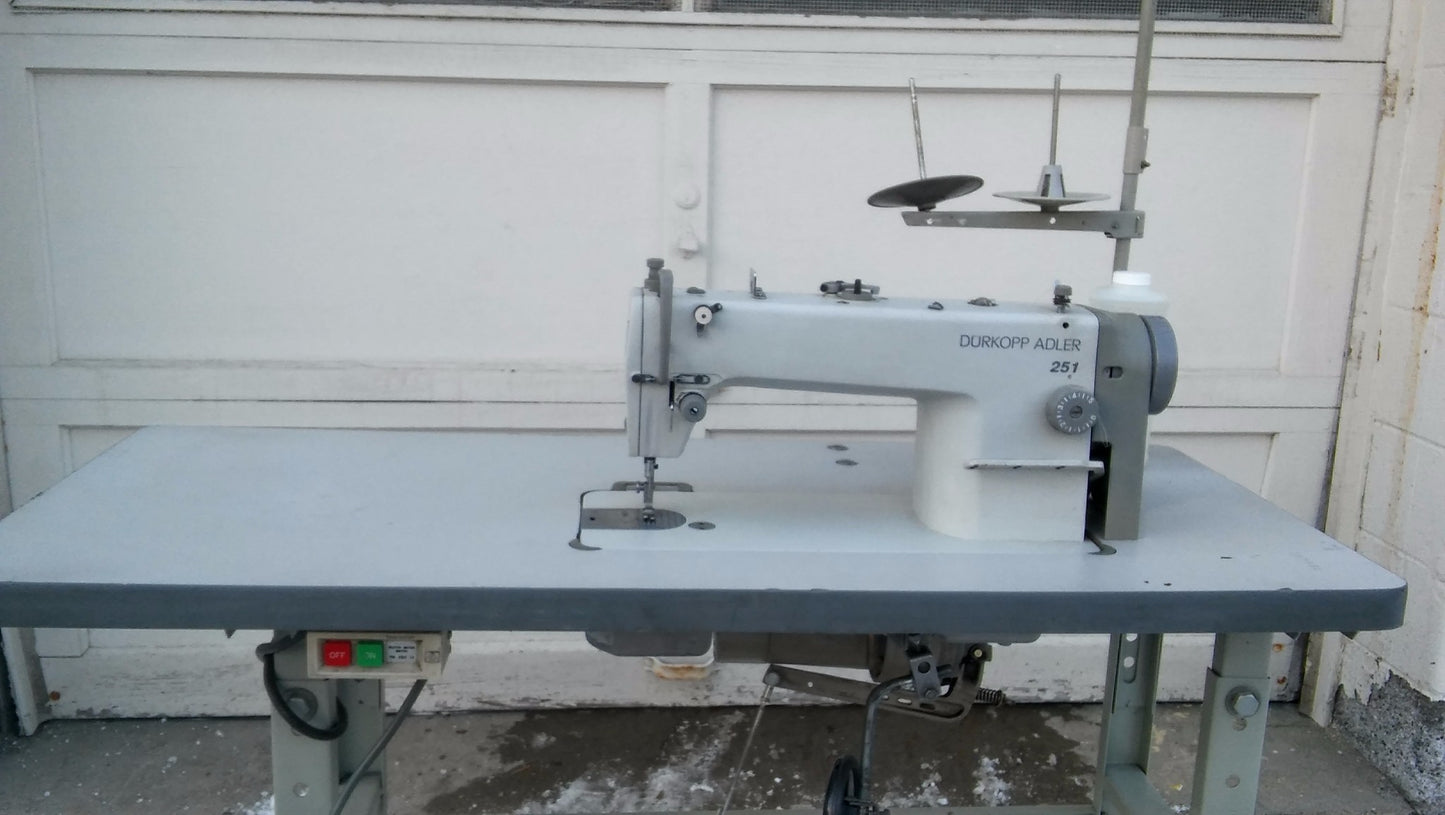 DURKOPP ADLER 251 PROFESSIONAL SEWING MACHINE LOCKSTITCH WATCH VIDEO FREESHIP