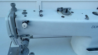 DURKOPP ADLER 251 PROFESSIONAL SEWING MACHINE LOCKSTITCH WATCH VIDEO FREESHIP
