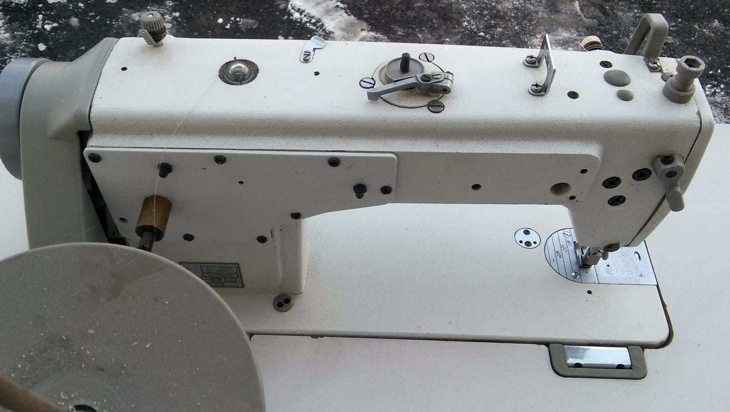 DURKOPP ADLER 251 PROFESSIONAL SEWING MACHINE LOCKSTITCH WATCH VIDEO FREESHIP