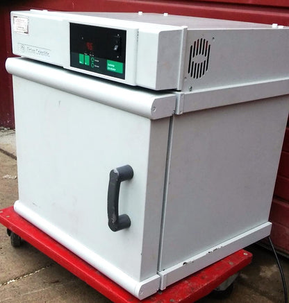FISHER SCIENTIFIC 625D GRAVITY CONVECTION LAB INCUBATOR OVEN FREE SHIPPING jer