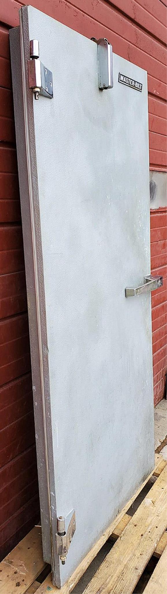 MASTER BILT WALK IN FREEZER DOOR GREAT CONDITION FREE SHIPPING