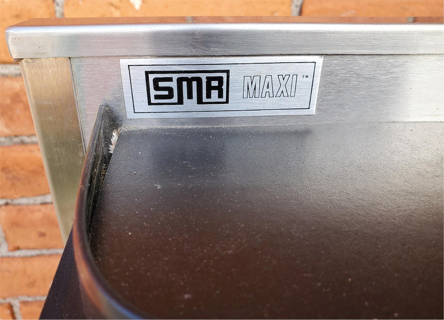 SMR S166001D MEDICAL TREATMENT CABINET GAST ROA-P135-AA ROA-V136-AA WATCH VIDEO