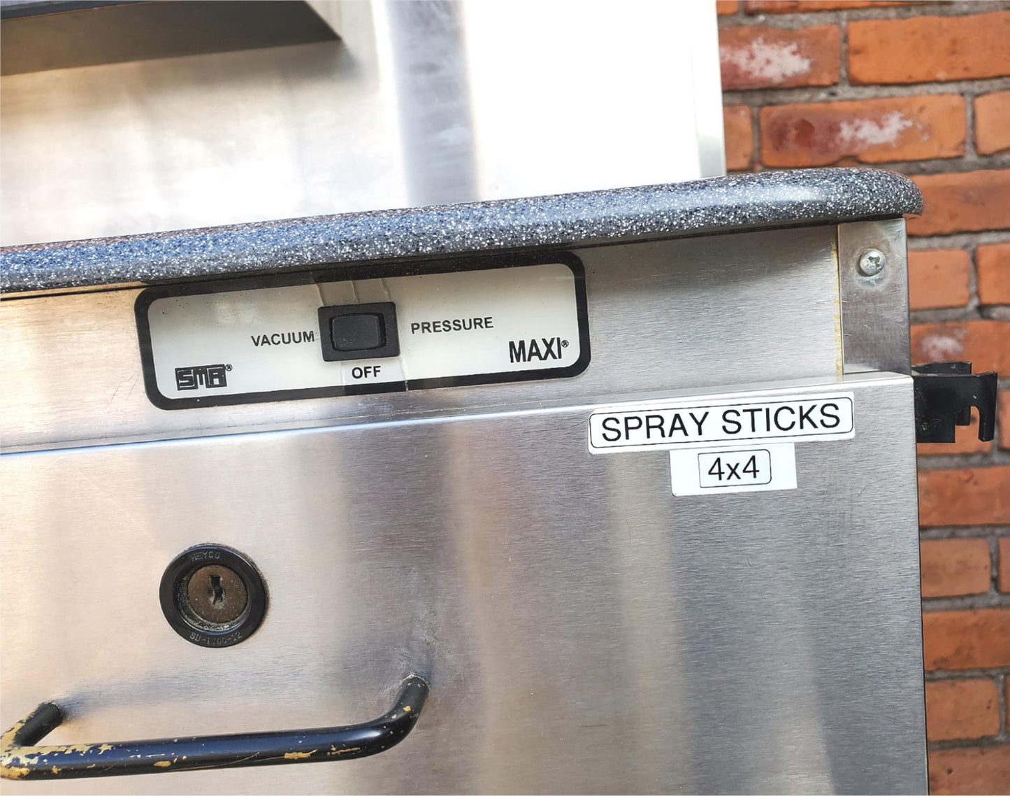 SMR S166001D MEDICAL TREATMENT CABINET GAST ROA-P135-AA ROA-V136-AA WATCH VIDEO