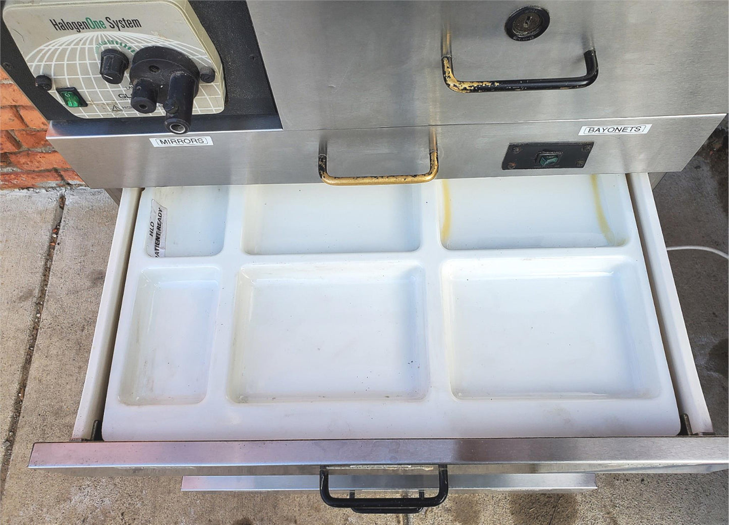 SMR S166001D MEDICAL TREATMENT CABINET GAST ROA-P135-AA ROA-V136-AA WATCH VIDEO