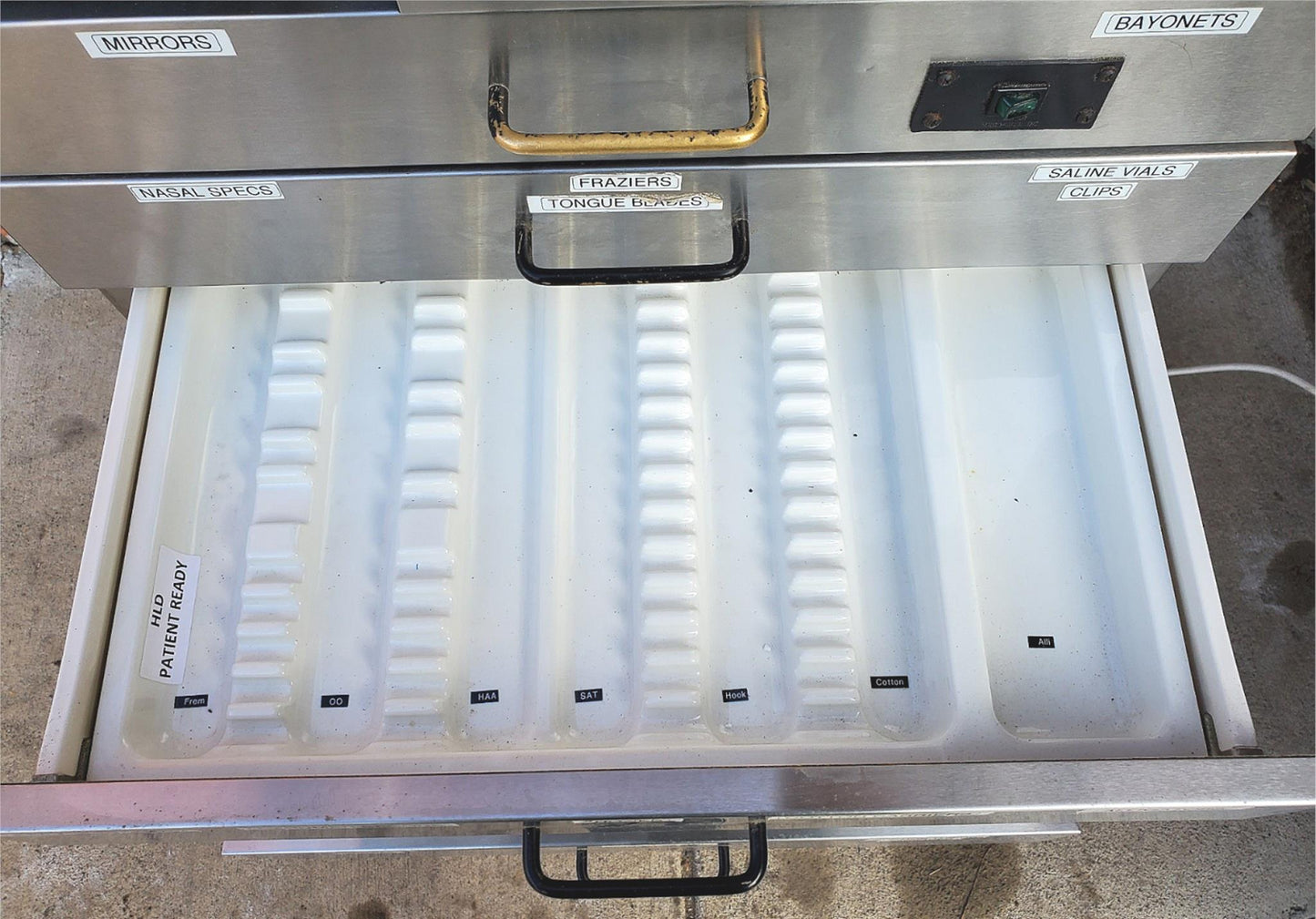 SMR S166001D MEDICAL TREATMENT CABINET GAST ROA-P135-AA ROA-V136-AA WATCH VIDEO