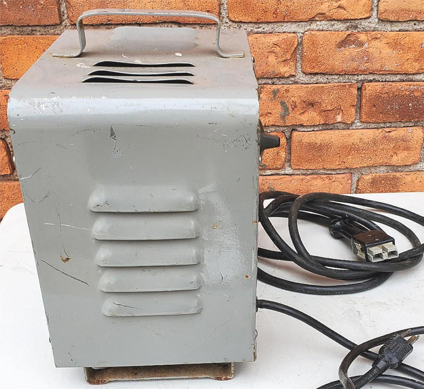 EZGO TEXTRON 20484 36VOLT BATTERY CHARGER GOLF CART NOBLES TENNANT FREESHIPPING