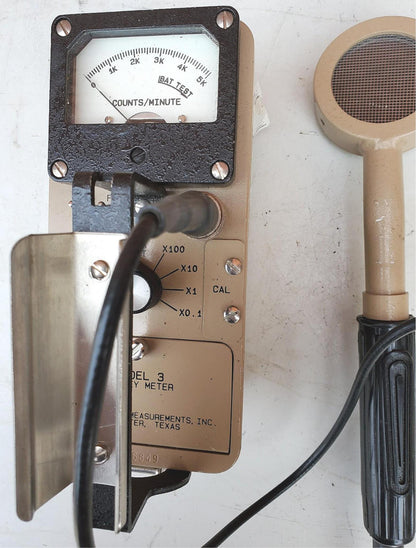 LUDLUM 3 SURVEY METER with 44-9 ALPHA BETA GAMMA RADIATION DETECTOR FREE SHIPPIN